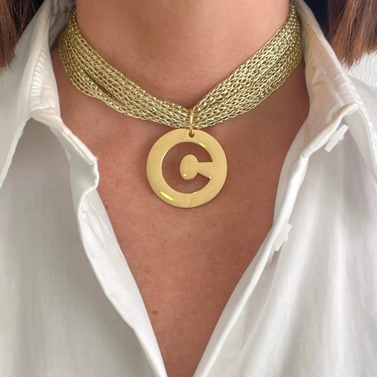 COLLAR INICIAL CON MALLA METALIZADA