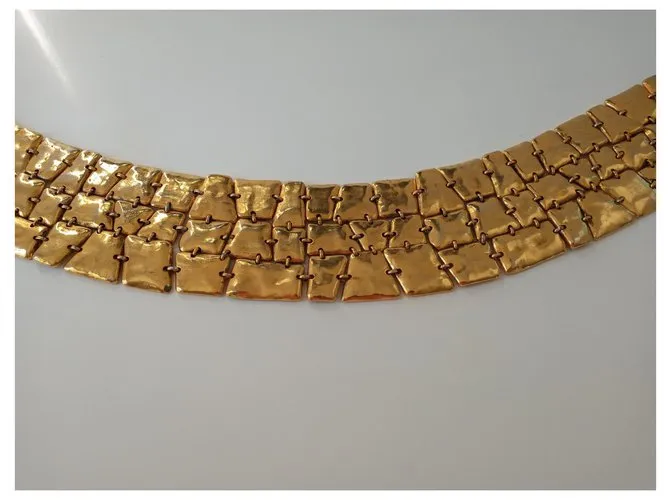 Conjunto sublime de cinturón y pendientes Christian Lacroix Dorado 