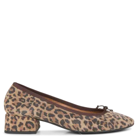 MELLOW YELLOW NICOLE - Bailarinas estampadas de leopardo en cuero en marron