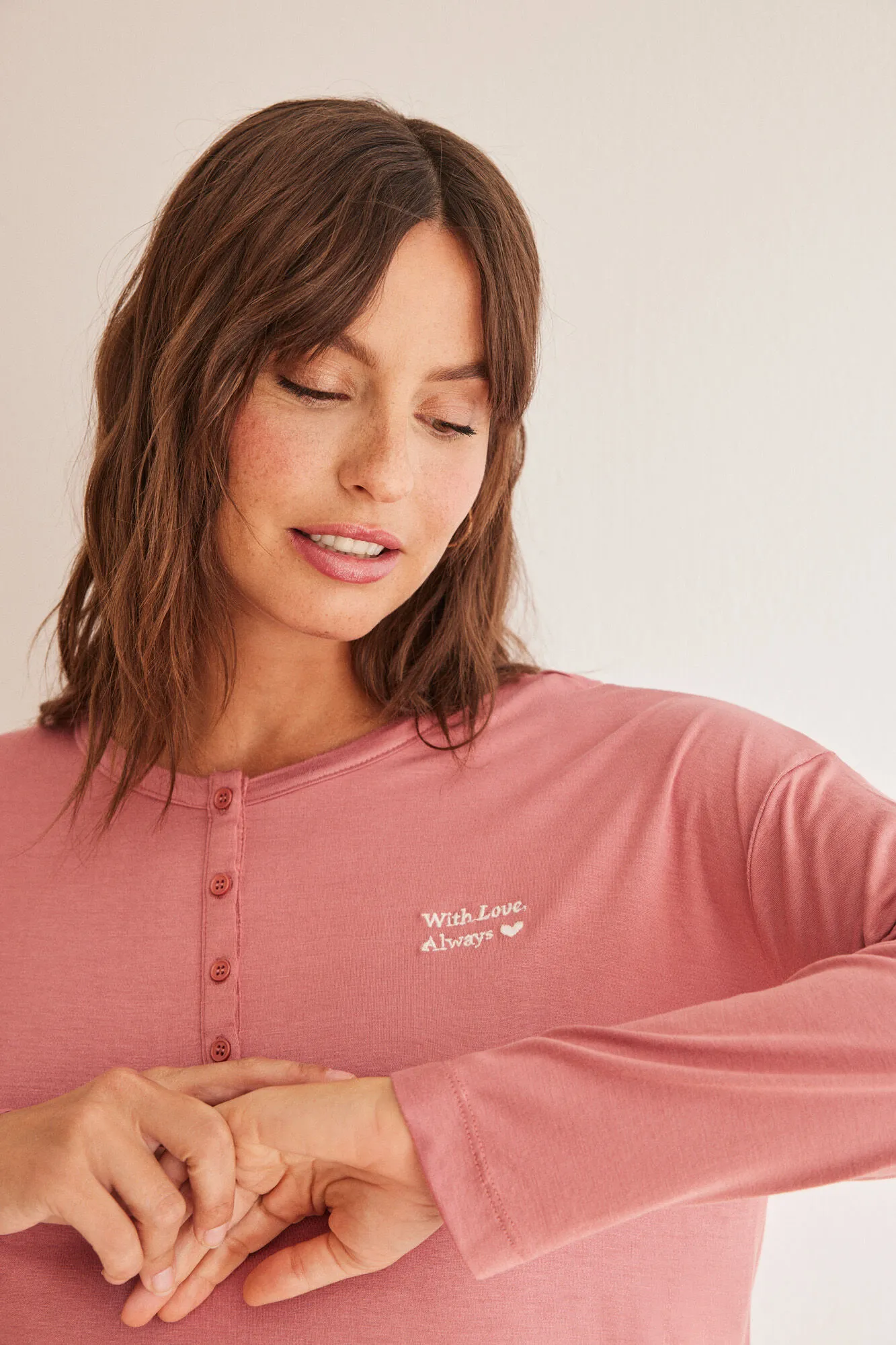 Pijama largo "maternity" flores rosa