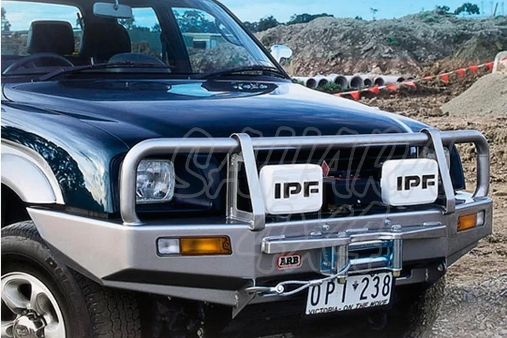 Winch Bar ARB Delantera Mitsubishi L-200 desde 02-06 con aletines
